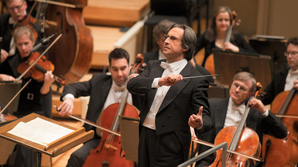 One of the world’s top conductors returns to a favorite concert hall — in Kansas City