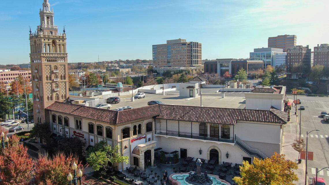 Plaza owners seek major tax breaks for $1.4 billion overhaul plan, new housing