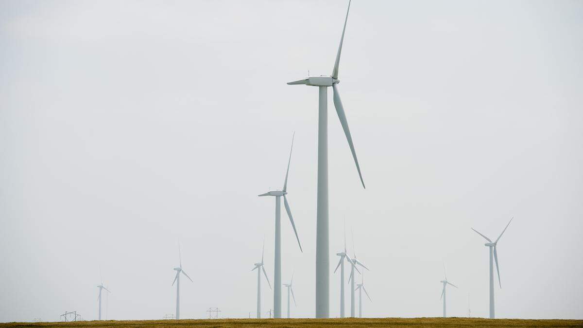 Kansas State announced that a new agreement with Westar Energy means a Nemaha County wind farm will cover half of the energy needs for the Manhattan campus starting in 2020.