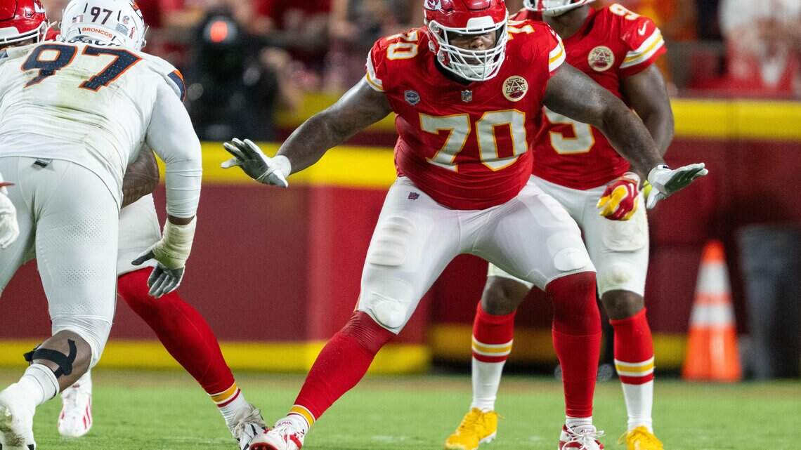 Chiefs players Kenneth Walker, Kahlil Benson capture NFL & AFC monthly awards