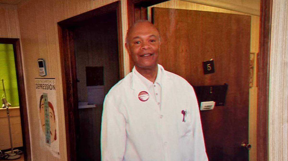 Dr. James Carter, a family doctor with a private practice that tended to hundreds of Black patients in the metro died Jan. 28 from Lewy Body Dementia. He was 81.