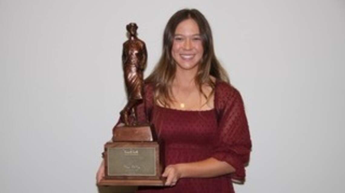 Blue Springs South’s Maya McVey wins Kenneth Smith Award as KC area’s top female golfer