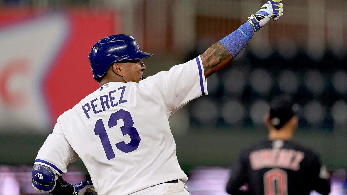 Kansas City Royals’ Salvador Perez celebrates after hitting a solo home run during the third inning of a baseball game against the Cleveland Guardians Tuesday, Sept. 6, 2022, in Kansas City, Mo. (AP Photo/Charlie Riedel)