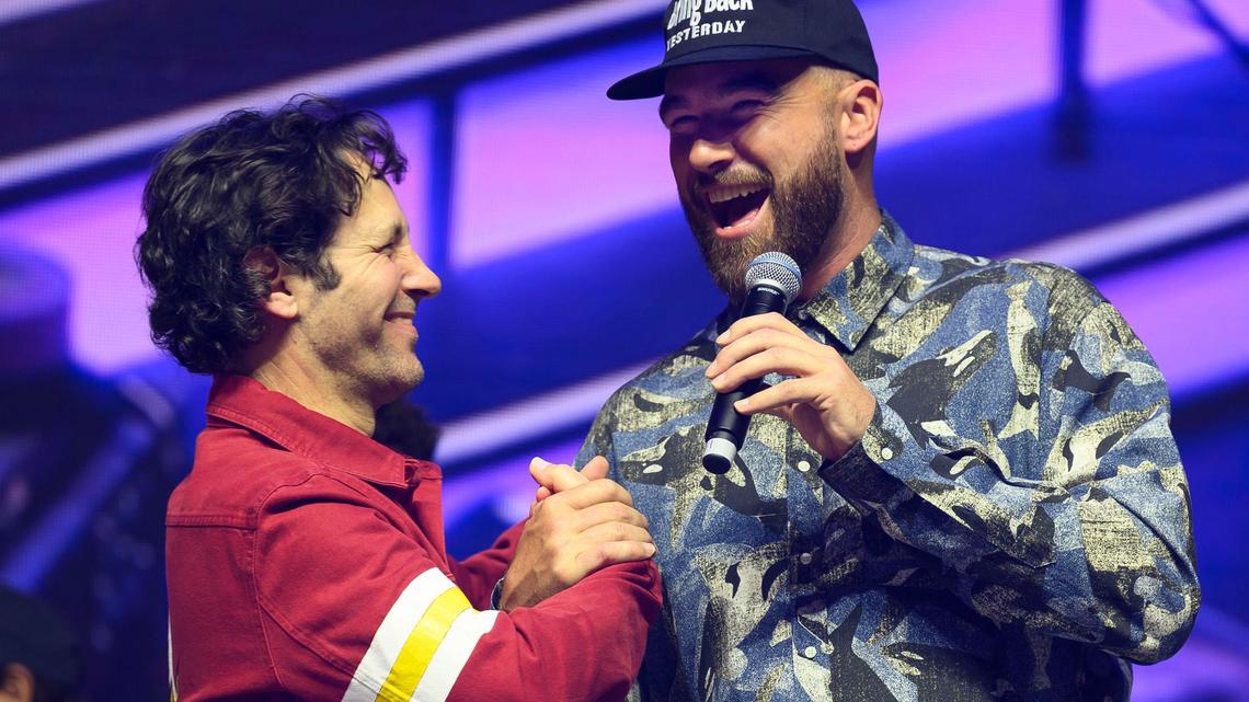 Paul Rudd inducted into New Jersey Hall of Fame ... and introduces us to a new word