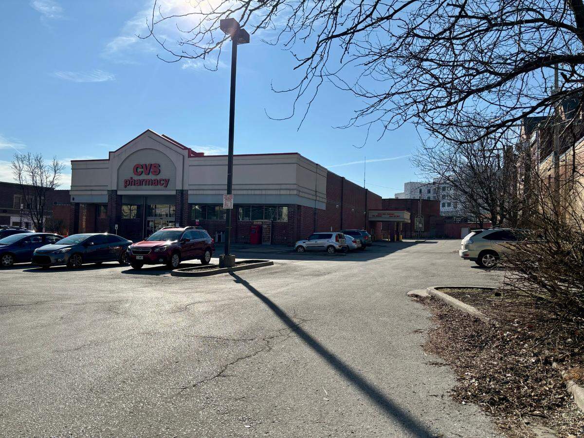 Over a dozen dead geese were found in a Kansas City parking lot on Sunday. The carcasses were located near the CVS at the intersection of 39th and Main. A Missouri Department of Conservation employee said they are unable to identify a suspect. Feb. 5, 2024.