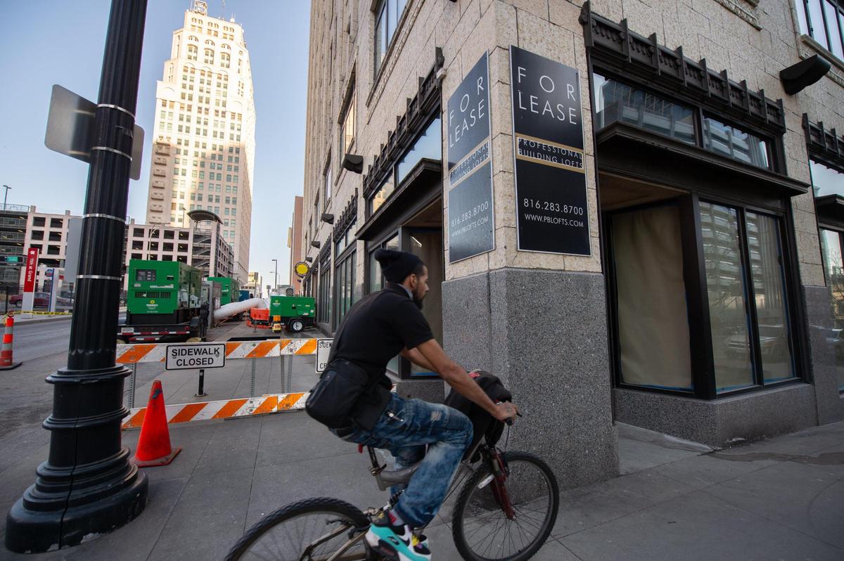 The Professional Building Lofts at 11th Street and Grand Boulevard evacuated all its tenants after a pipe burst, cutting off power on Feb. 20. The building won’t be habitable until May.
