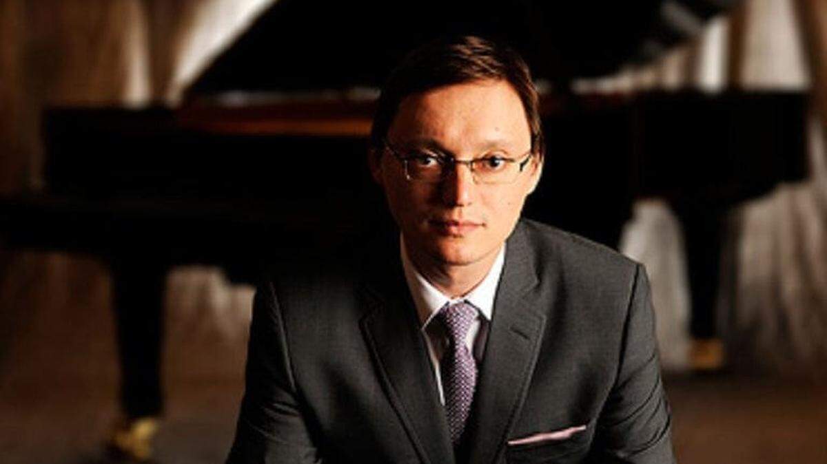 Stanislav Ioudenitch is the founder of and piano studio director at Park University’s International Center for Music.