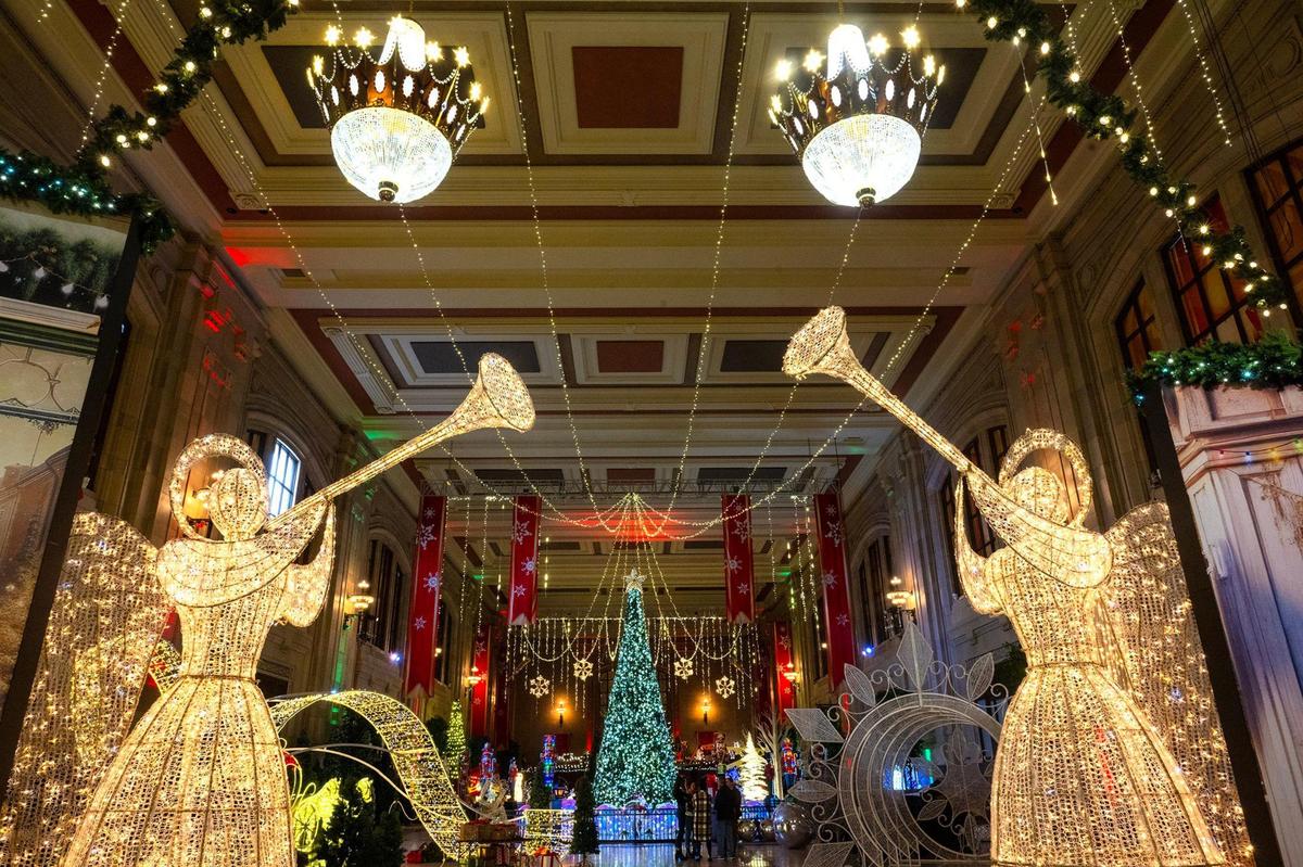 Holiday Reflections in Union Station’s Grand Plaza runs through Jan. 1.