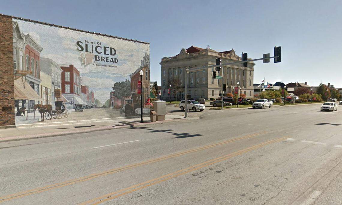 On the corner of Washington and Webster streets in Chillicothe, Missouri.