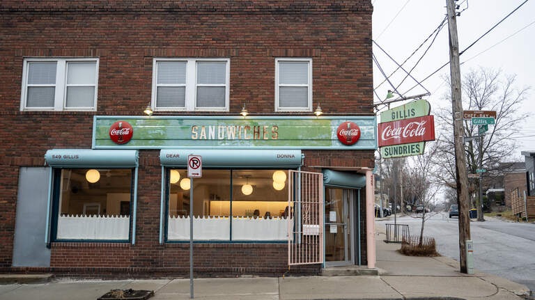 What’s for dinner? This corner restaurant in KC’s Columbus Park