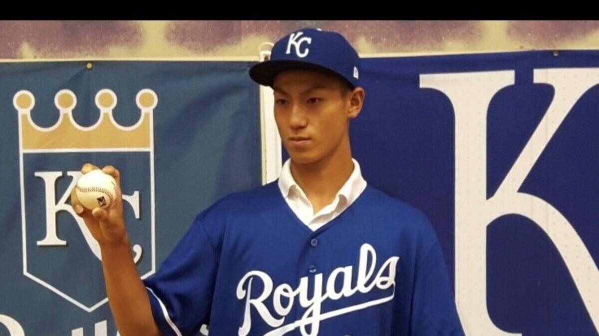 The Royals on Sunday announced the signing of a pitcher some are calling Yu Darvish II: Kaito Yuki, 16.