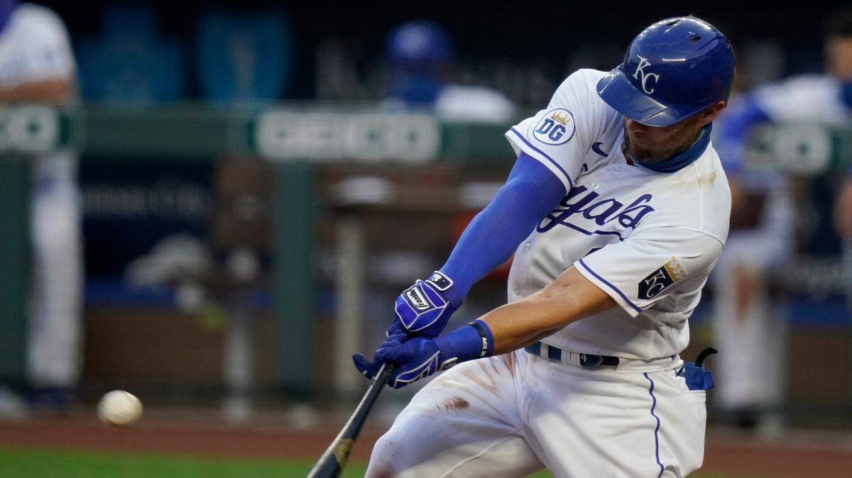 Kansas City Royals’ Alex Gordon hits a solo home run during the fifth inning of the team’s baseball game against the Minnesota Twins at Kauffman Stadium in Kansas City, Mo., Saturday, Aug. 22, 2020. (AP Photo/Orlin Wagner)