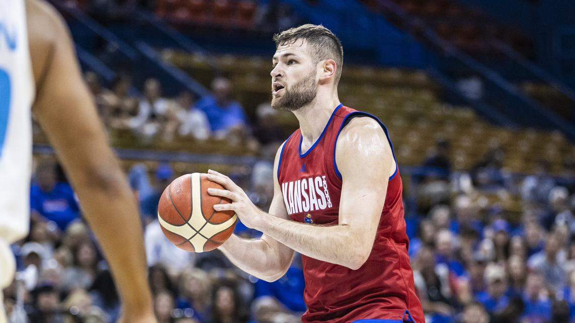 KU basketball center Hunter Dickinson prepares to shoot during a game against the Bahamas National Team in Puerto Rico on August 7, 2023.