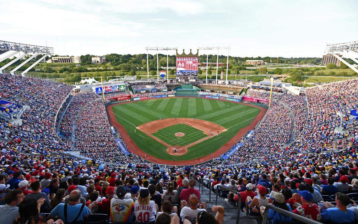 The Kansas City Royals have reached labor agreements with SEIU Local on three new contracts for workers at Kauffman Stadium, the club announced.&nbsp;