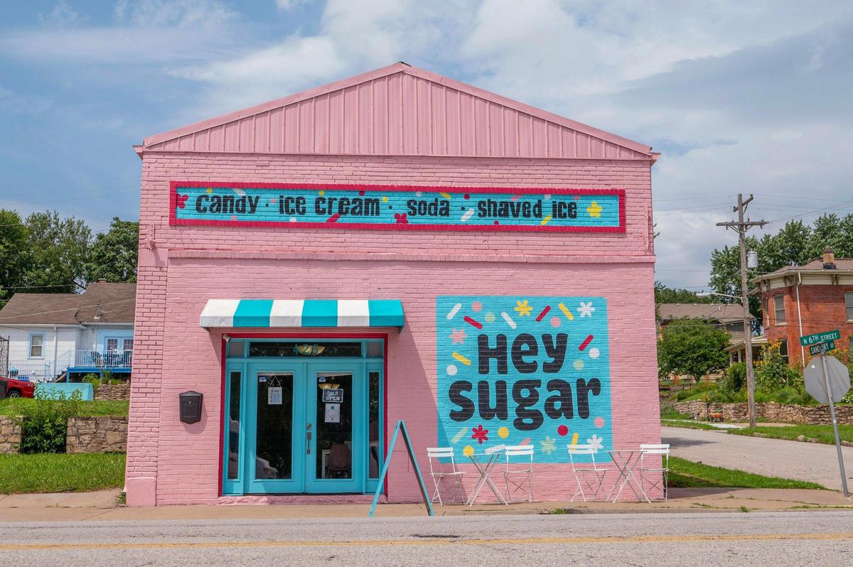 Hey Sugar is located at the corner Sixth Street and Sandusky Avenue, near downtown Kansas City, Kansas. 
