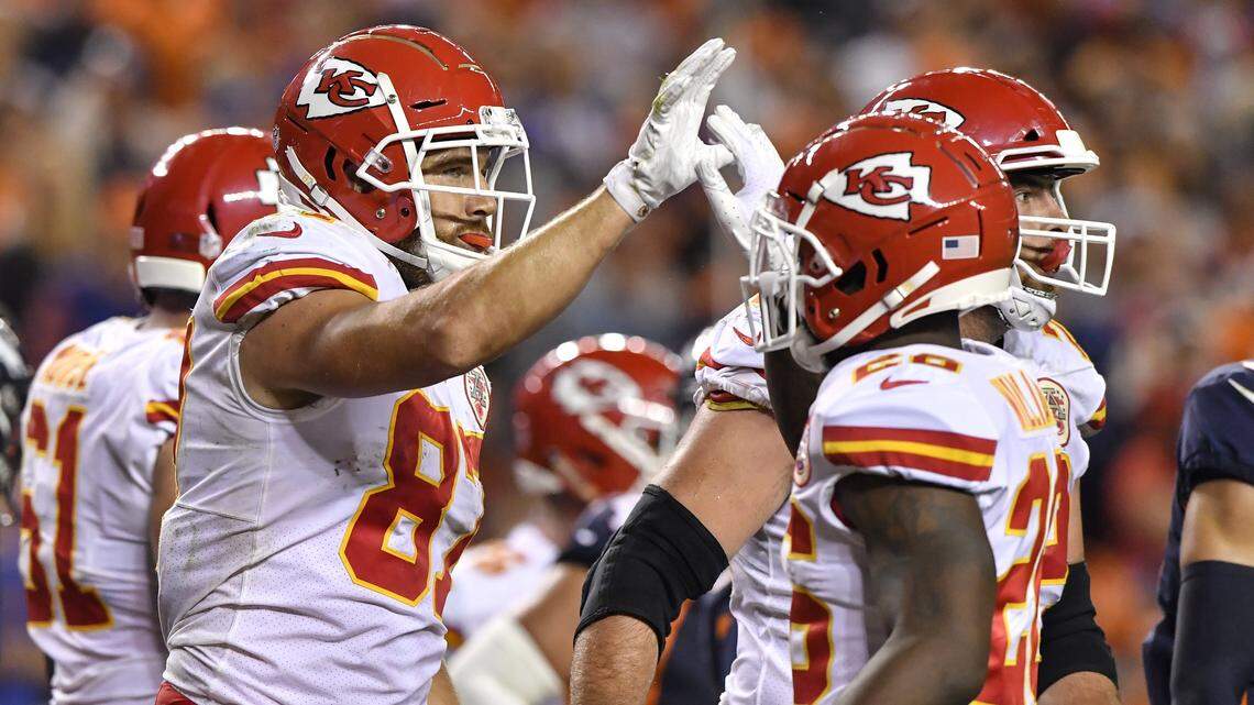Week 4: Mahomes throws a touchdown, makes a comeback in front of a primetime crowd