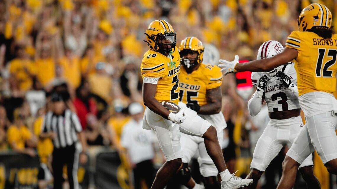 Mizzou football tabbed as middle-of-the-road team in preseason SEC rankings