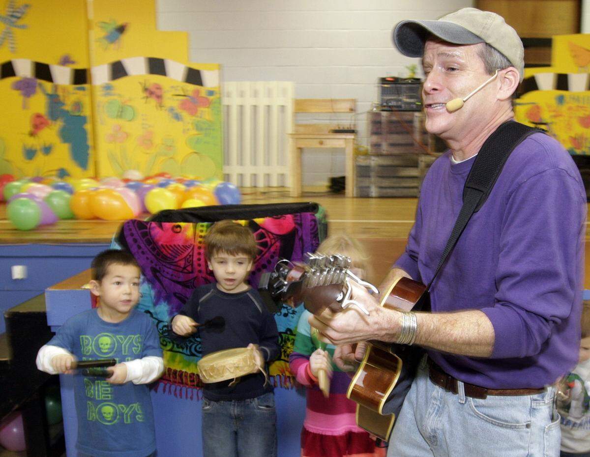 Mr. Stinky Feet (aka Jim Cosgrove) will perform from the new Wonderscope Children’s Museum.