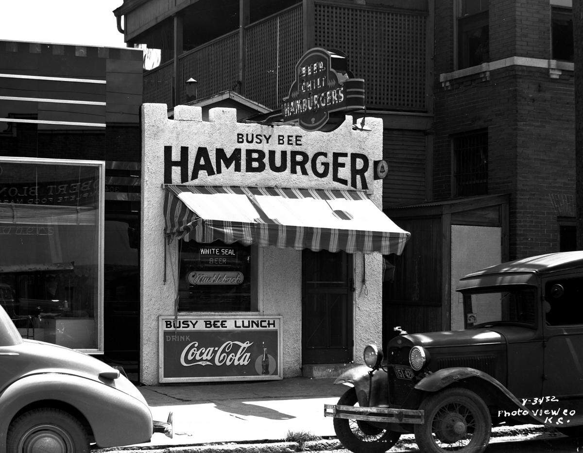Busy Bee Lunch at 3041 Prospect, 1940. 