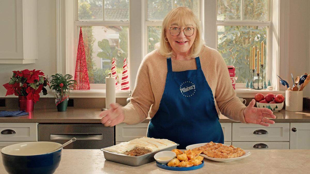 Donna Kelce hosted this year’s Pillsbury Bake-Off, which was won by Julie McIntire of Independence.