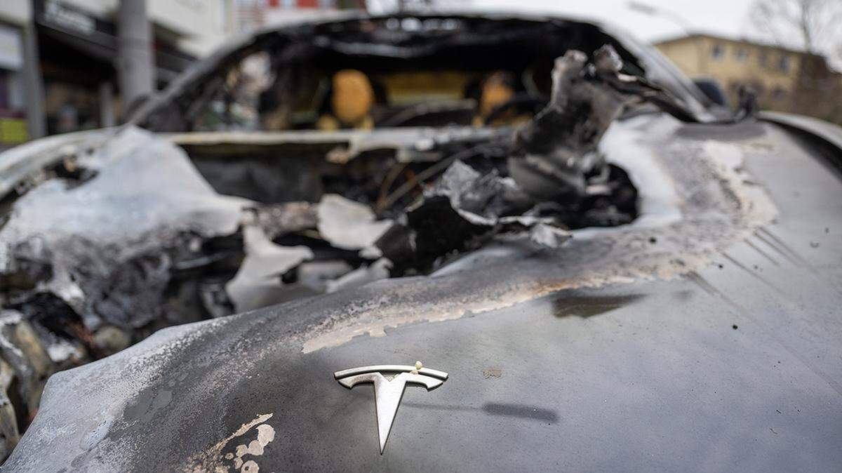 Attacks on the electric cars in Kansas City and across the United States will backfire on liberals.