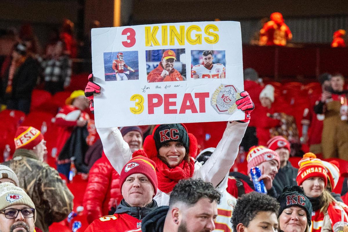 During the celebration at GEHA Field at Arrowhead Stadium Sunday after the Chiefs beat the Bills to win another trip to the Super Bowl, one Chiefs player and his girlfriend staged a gender reveal.