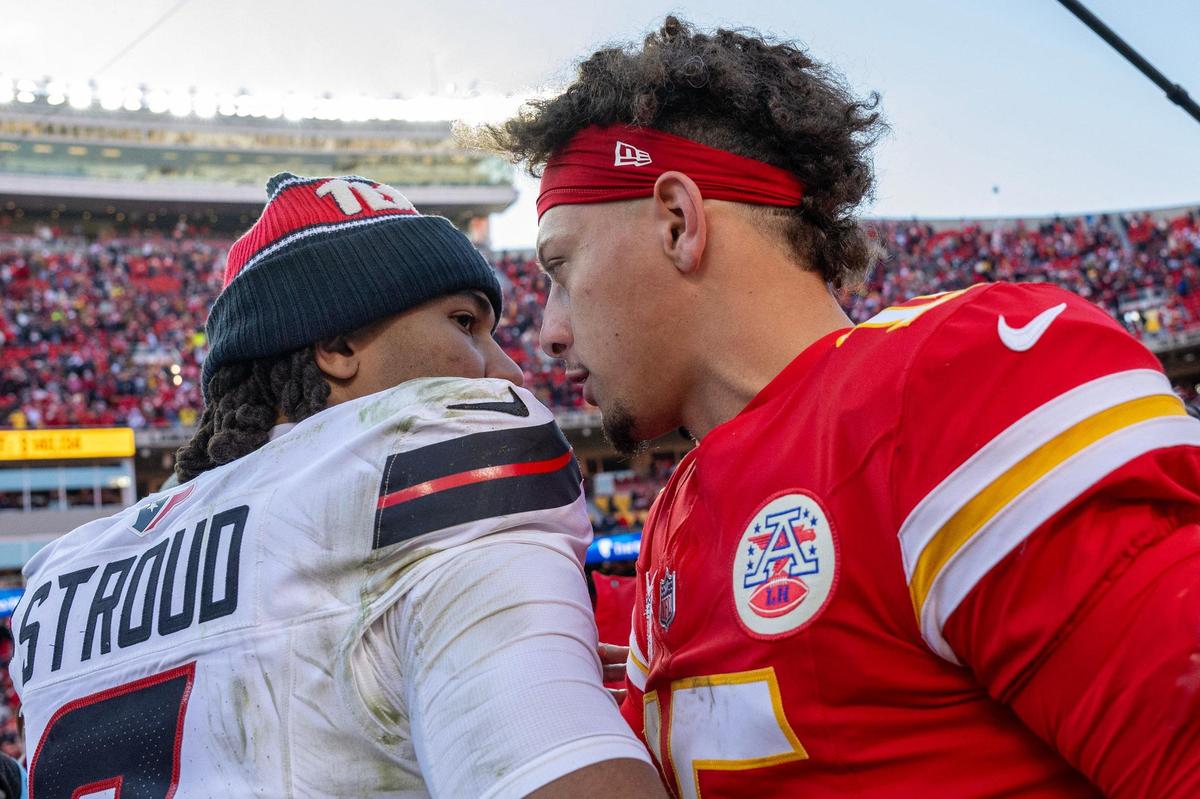 Kansas City Chiefs quarterback Patrick Mahomes (15) embraces Houston Texans quarterback C.J. Stroud (7) following the Chiefs’ 27-19 victory on Saturday, Dec. 21, 2024, at GEHA Field at Arrowhead Stadium.