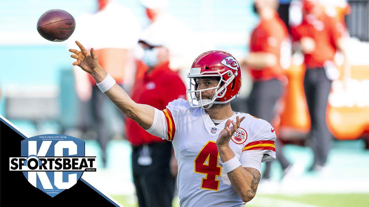 Kansas City Chiefs quarterback Chad Henne will start Sunday against the Los Angeles Chargers.