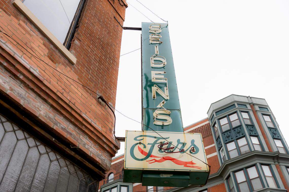 The old Seiden’s Furs building will become Loretta Jean’s Restaurant & Bar.