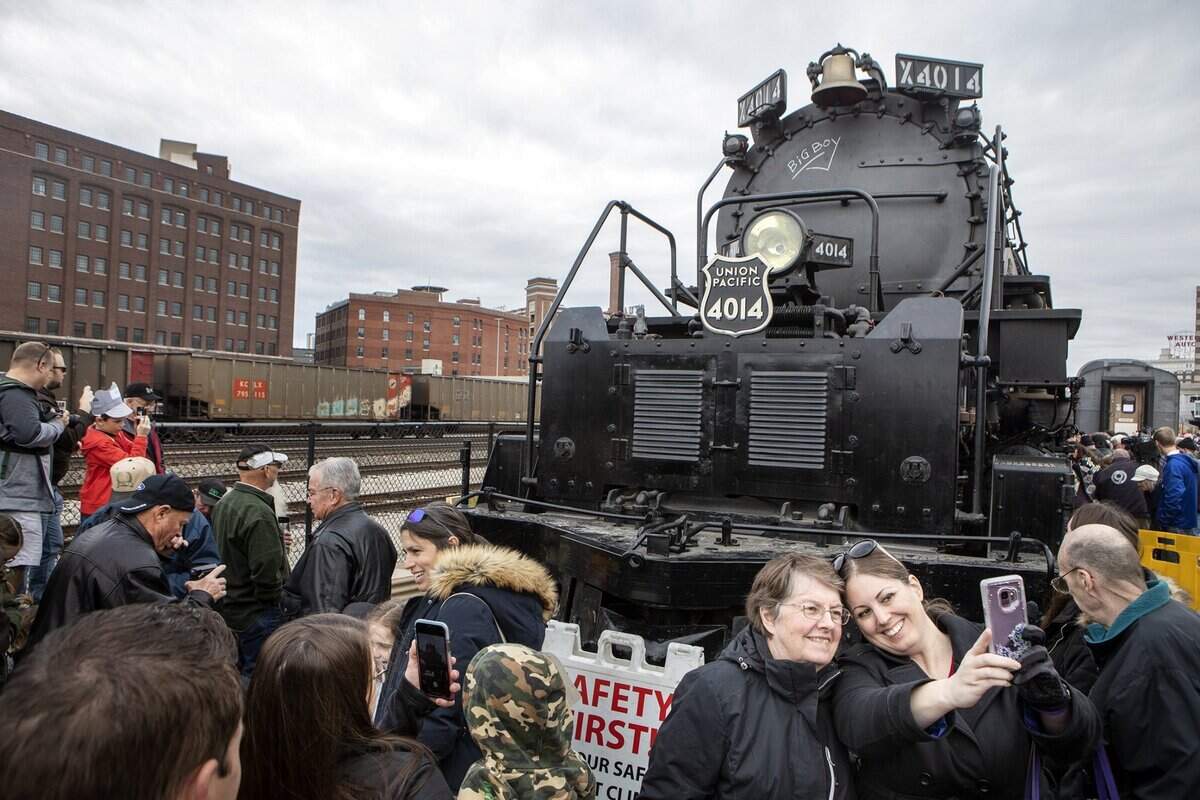 Union Pacific’s Big Boy steam locomotive drew a crowd at Union Station in November 2019.