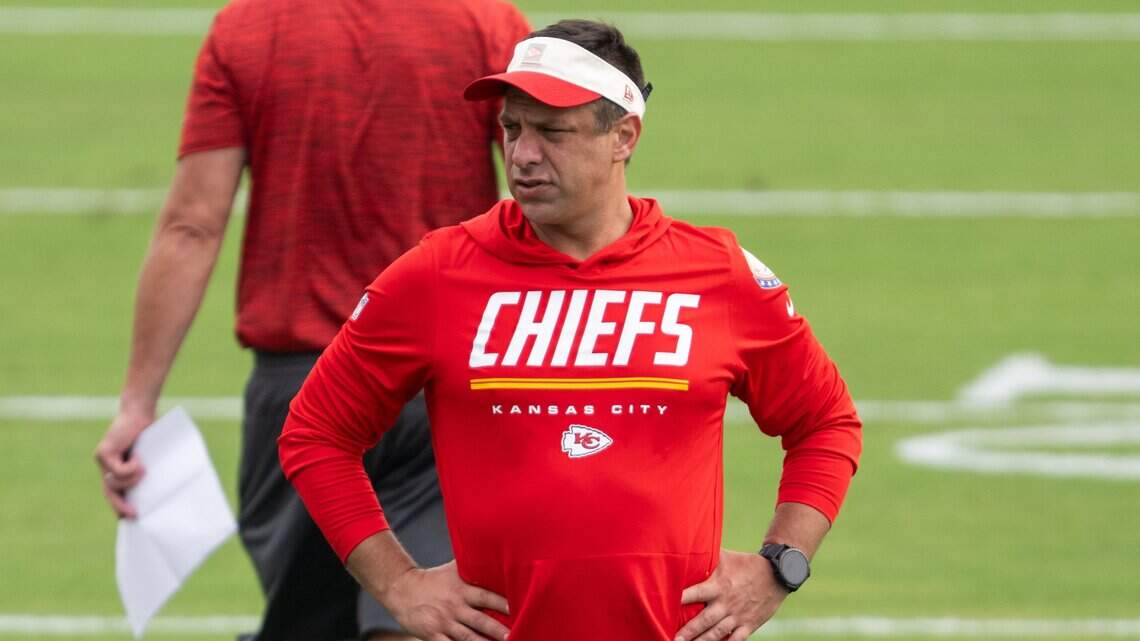 Kansas City Chiefs lose three cuts to waivers, claim two players of their own