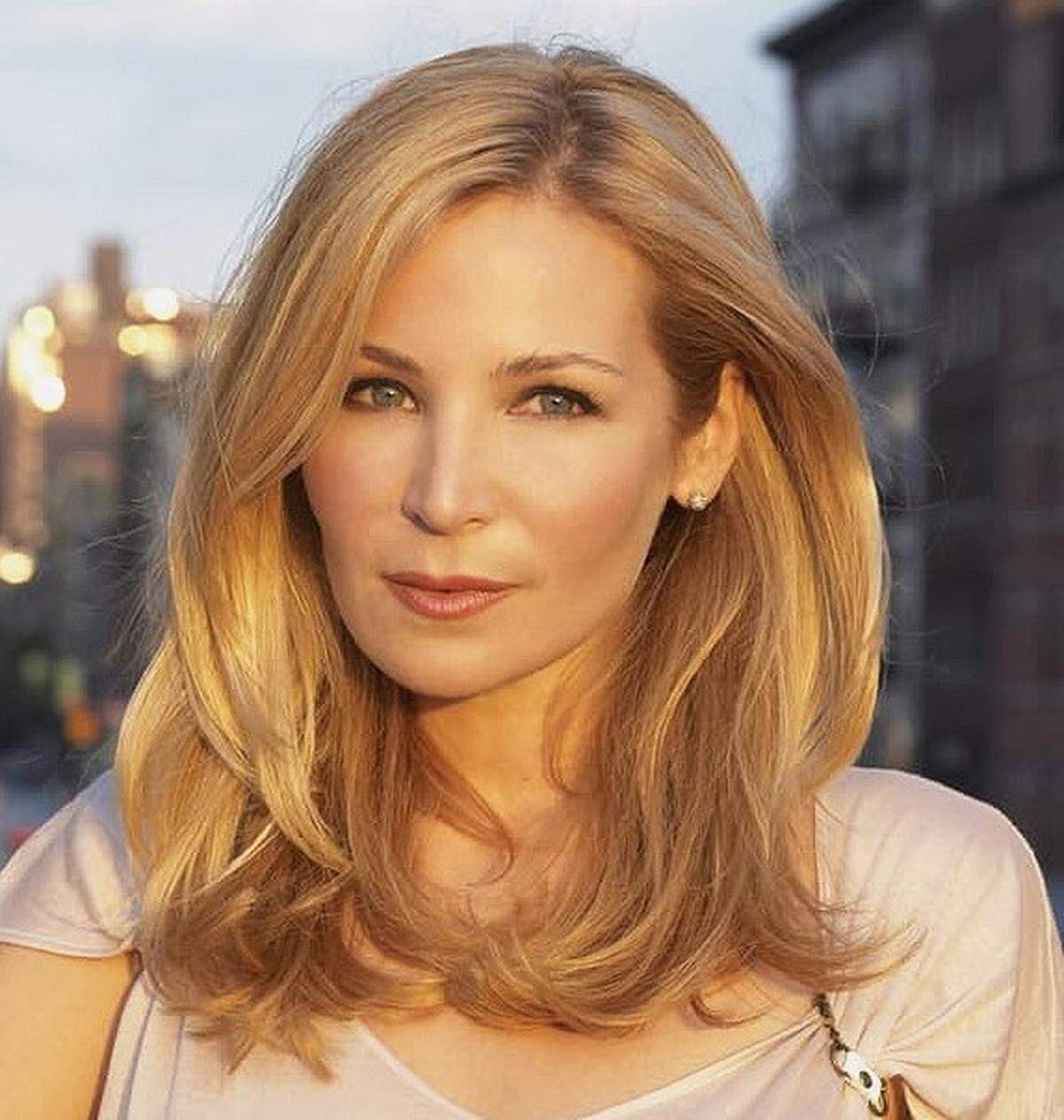 Tony-nominated actress Jennifer Westfeldt will star in “What the Constitution Means to Me” Oct. 24-Nov. 12 at Kansas City Repertory Theatre’s Copaken Stage.