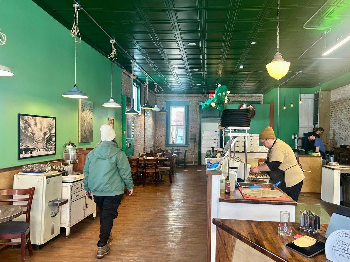Northeast Pizza, a restaurant with an eclectic feel in Kansas City’s Northeast neighborhood, aims to be an affordable place for all.