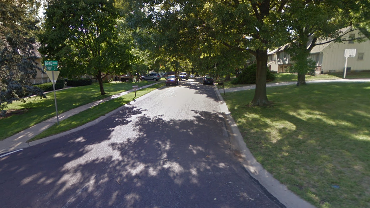 Overland Park police tactical teams surrounded a residence near 101st Street and Bond Street Wednesday afternoon after a man believed to have been involved in a hit-and-run crash barricaded himself in the home. He surrendered without incident. This Google Maps image was taken in August 2015.