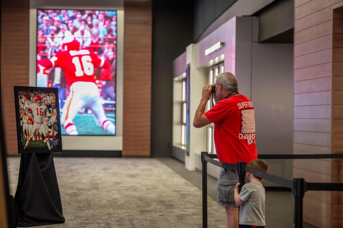Kansas City Chiefs fans visited the Len Dawson memorial tribute on Thursday, Sep. 1, 2022, at Arrowhead Stadium. Fans were allowed to visit the Chiefs Hall of Honor to see a special tribute commemorating Dawson’s life.