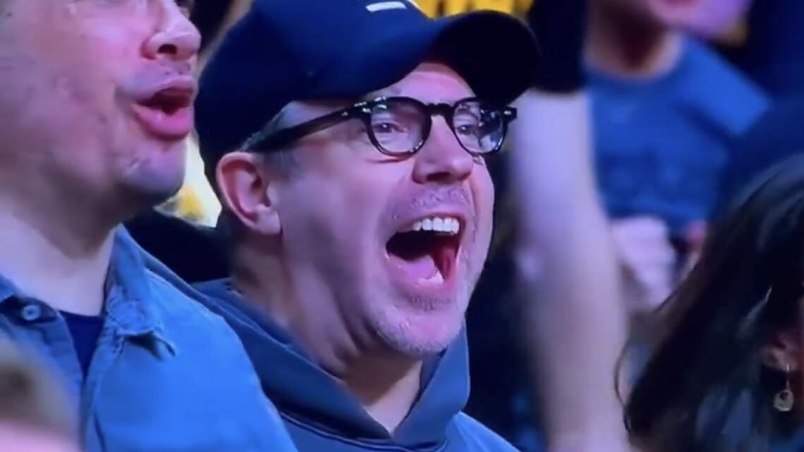 Jason Sudeikis creates stir with hand gesture at NCAA game. ‘Isn’t he a Kansas fan?’