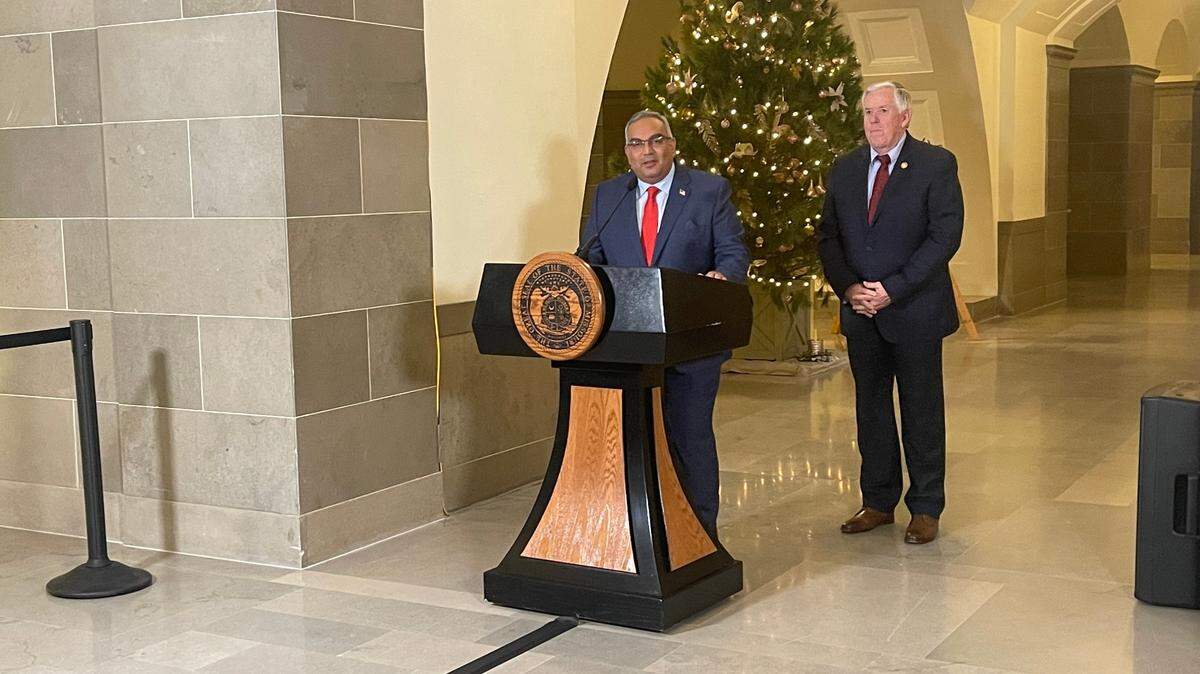 Missouri Gov. Mike Parson on Tuesday appointed Vivek Malek as the state’s next treasurer to succeed Auditor-elect Scott Fitzpatrick.