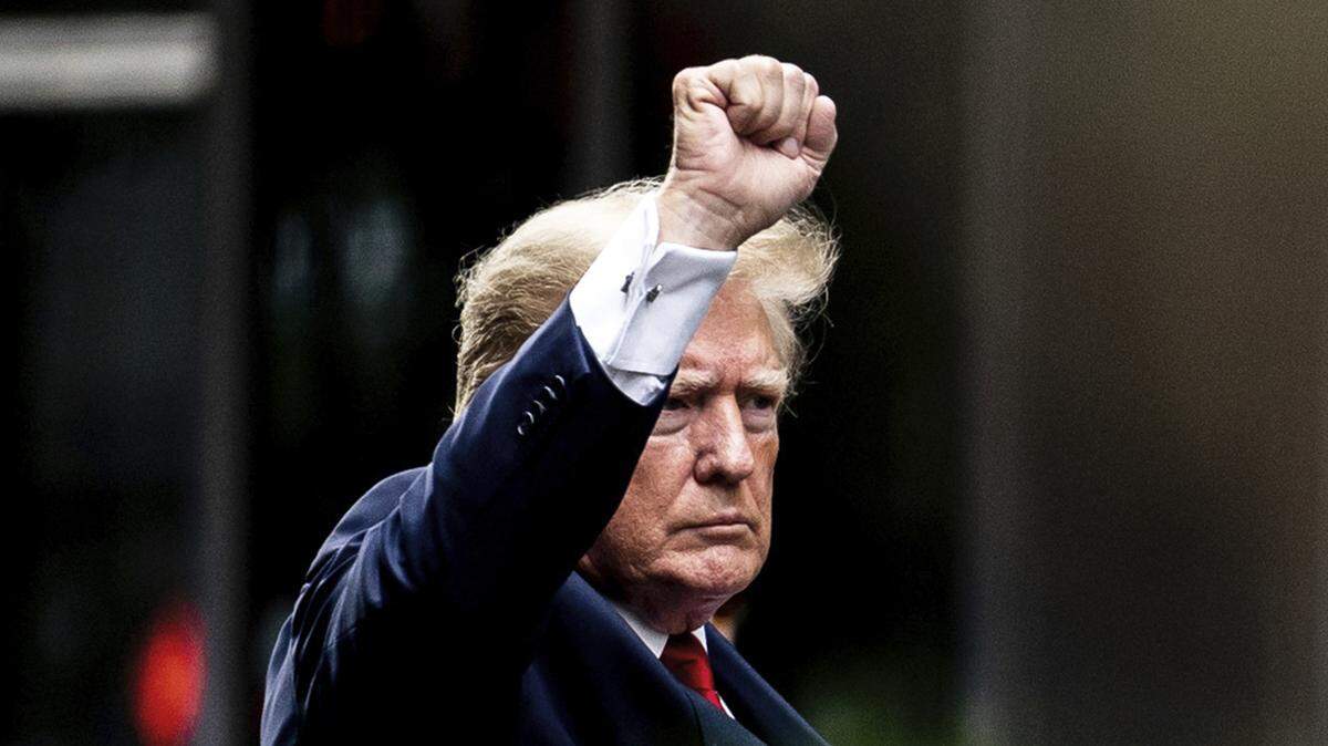 He has explicitly threatened that he’s willing to use a violent faction to outgun prosecutors investigating his behavior.