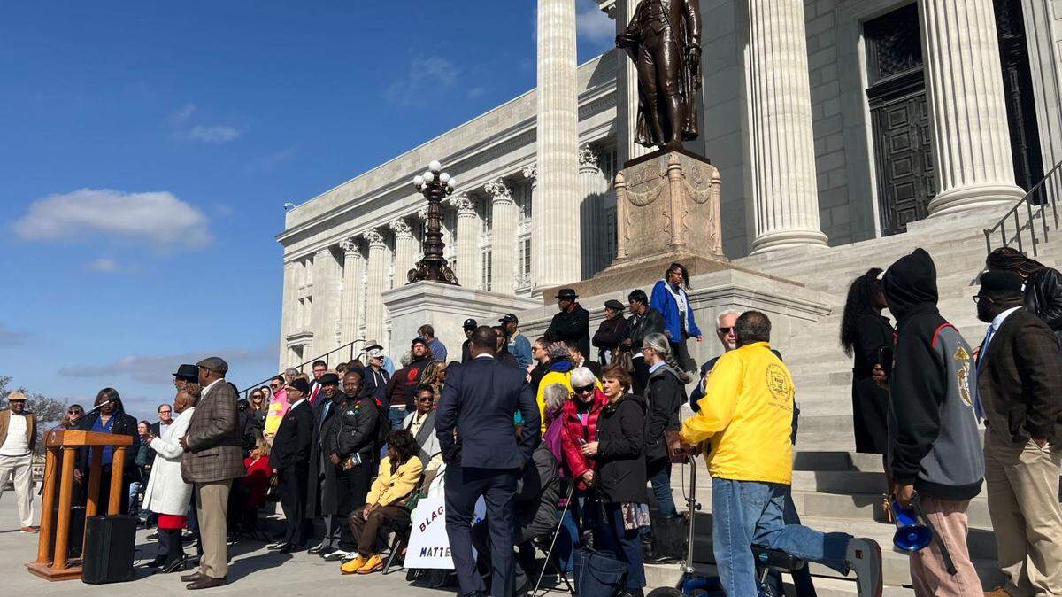 MO bill empowers governor to appoint special prosecutors to cities with high homicide rates