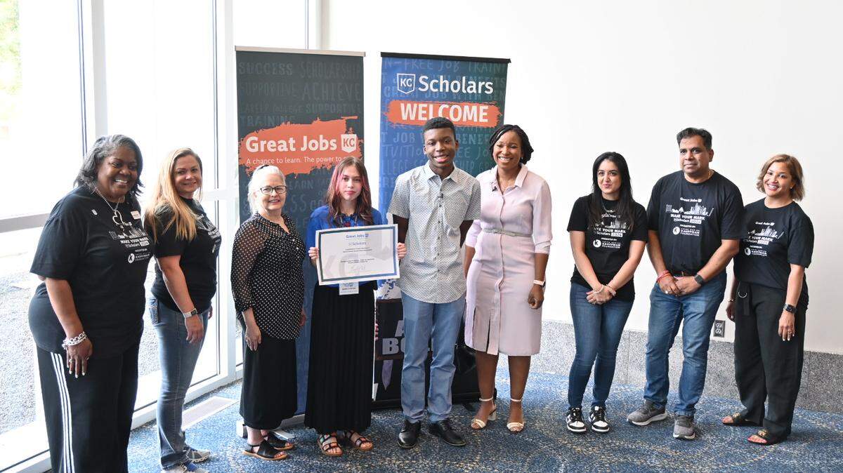 Ralph Yarl presents $50,000 scholarship to Kansas City-area teen.
