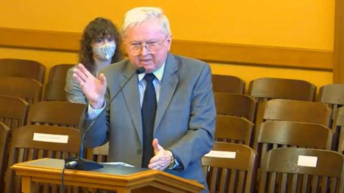 Kansas Bank Comissioner David Herndon testifies to the Joint Committee on Fiduciary Financial Systems Oversight in December, 2021.