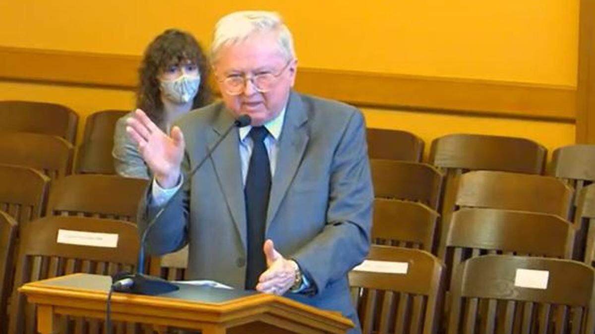 Kansas Bank Comissioner David Herndon testifies to the Joint Committee on Fiduciary Financial Systems Oversight in December, 2021.