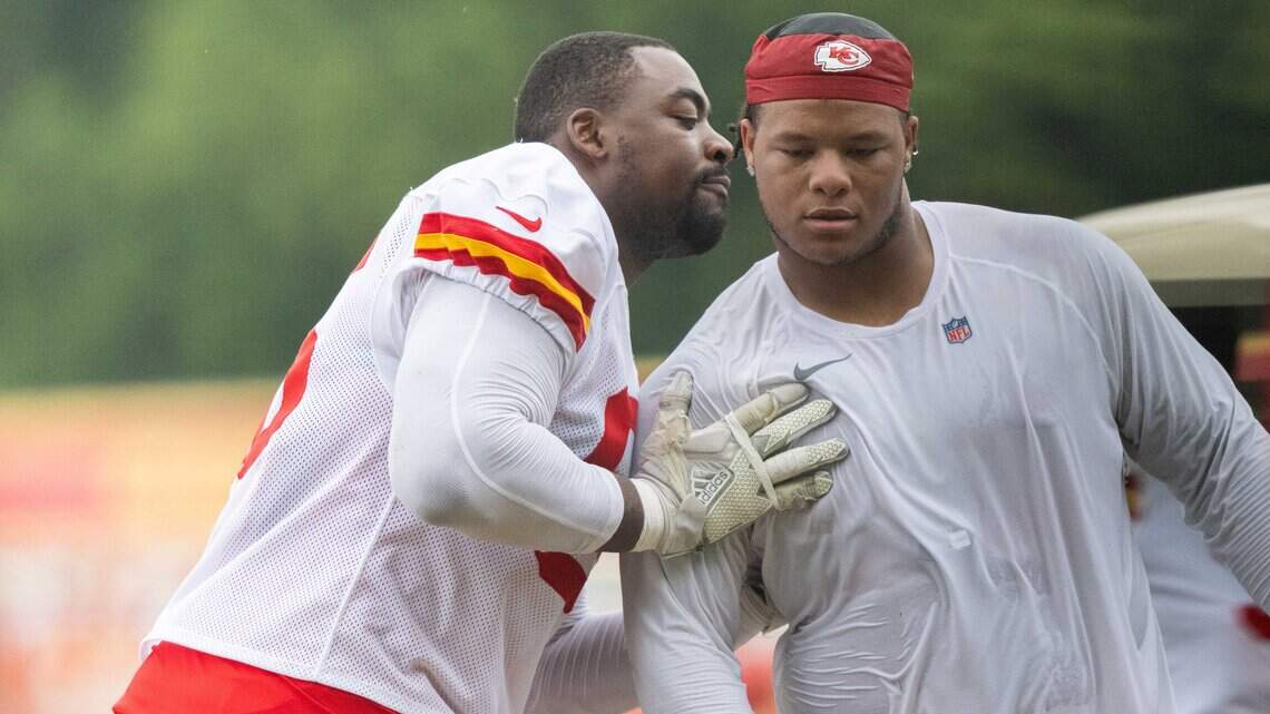 Steve Spagnuolo sees promise — yet growing pains — from Chiefs’ young defenders