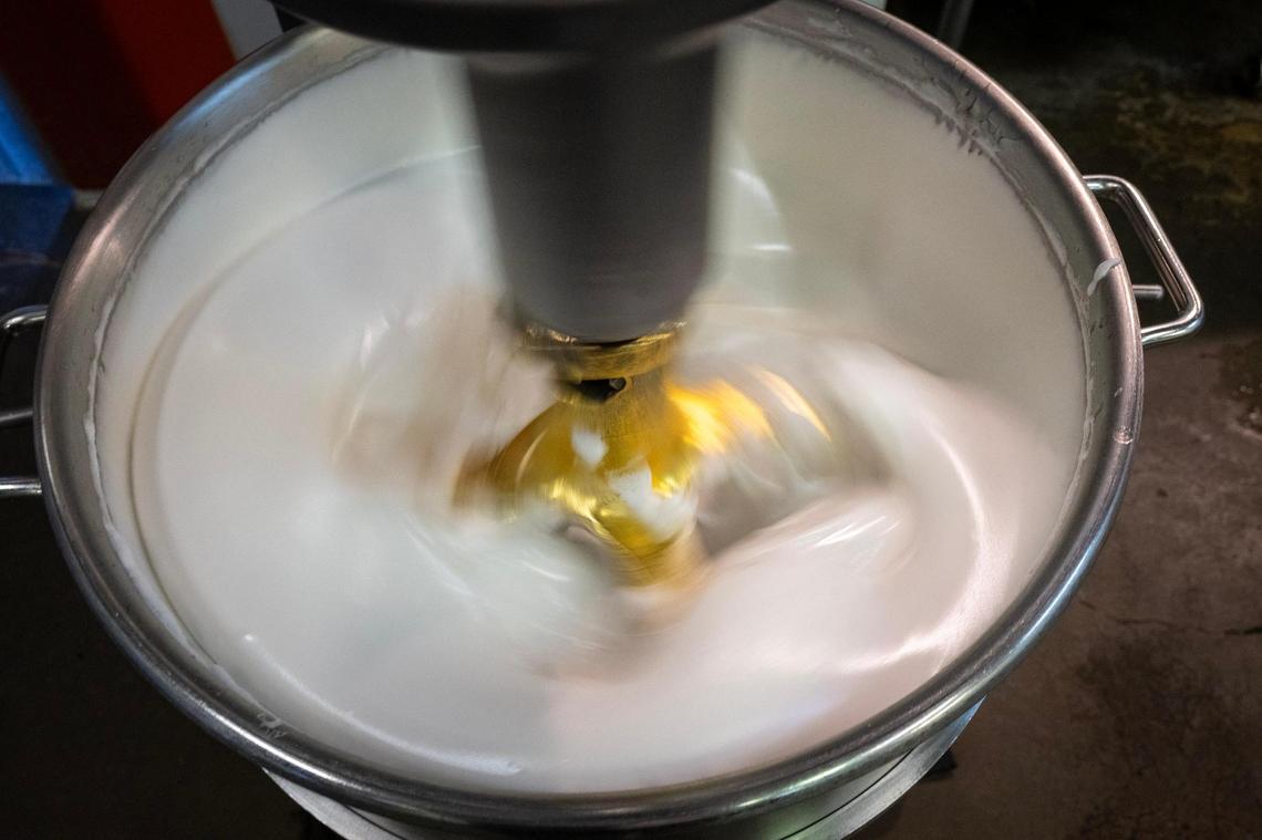A Hobart mixer blends a 140 pound vat of marshmallow cream for Valomilks.