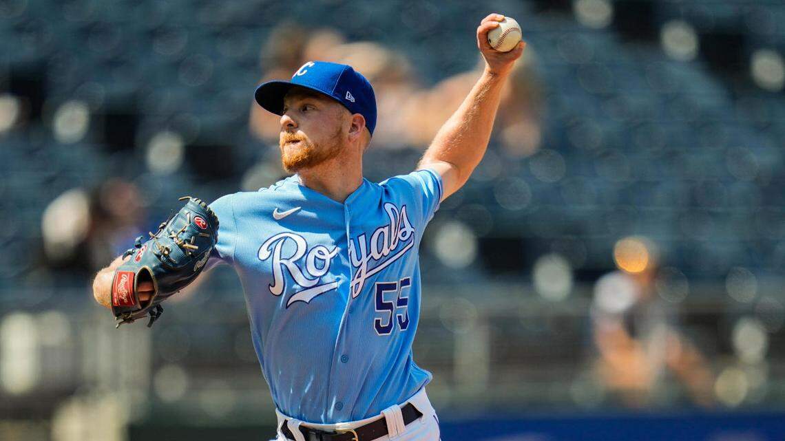 Kansas City Royals relief pitcher Richard Lovelady (55) pitches against the Chicago White Sox during the seventh inning at Kauffman Stadium on July 29, 2021.