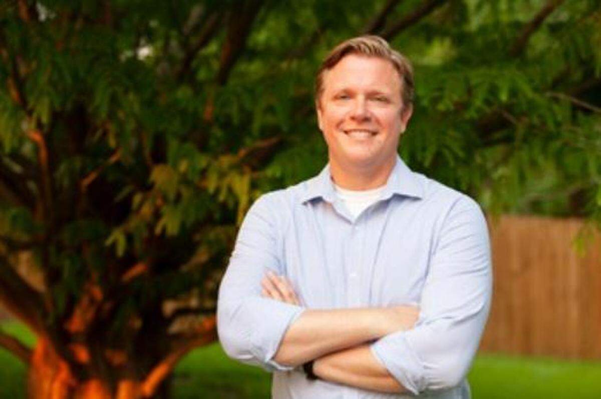Longtime Shawnee City Councilman Mike Kemmling is hoping to retain his seat against Eric Persson, a candidate he defeated in 2021. Kemmling also ran for mayor and lost to current mayor Mickey Sandifer in 2023. 
