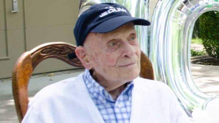 William H. Dunn, Sr., leader of JE Dunn Construction for over 70 years, dies at 102