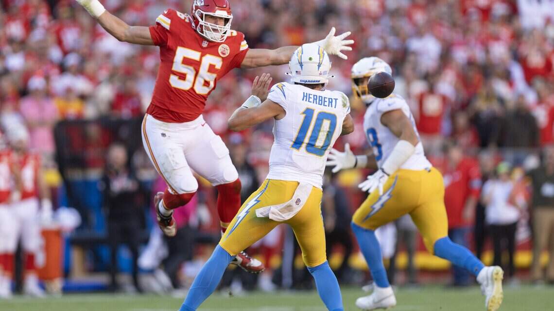 Chiefs went three games without a sack. What changed against Chargers?