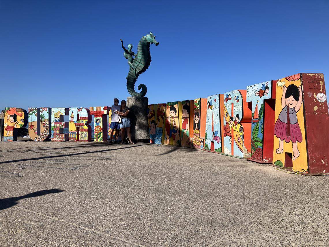 Kansas City Star columnist Vahe Gregorian and his wife, Cindy, in Puerto Vallarta during a February 2026 trip.