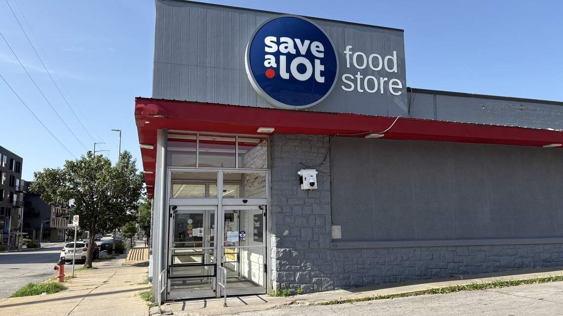 Midtown Kansas City grocery store is permanently closed. ‘It’s a big loss’